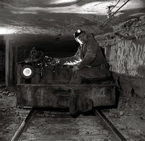 Coal Miner At Mountour 4 Mine 1930s 17 Vintage Photos Of The Steel