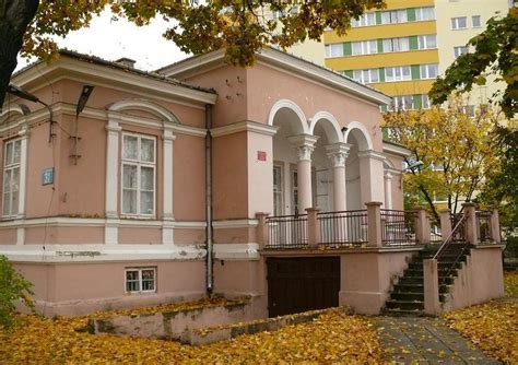 Sztuczna rzeka, masaże ścienne, masaże karku, gejzery powietrzne, ławeczki. Grodzisk Mazowiecki - najlepsze atrakcje - Polskie Szlaki