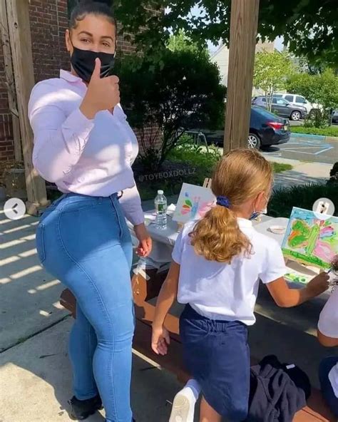 Art Teacher Demanded To Be Fired By Parents For Being Too Curvy 9GAG