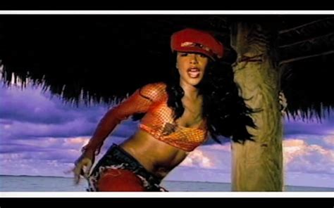Aaliyahs Style Evolution See Her Most Timeless And Influential Looks