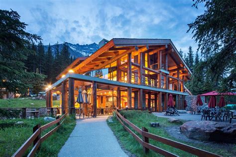 discover moraine lake lodge in banff national park canada view our official website to view