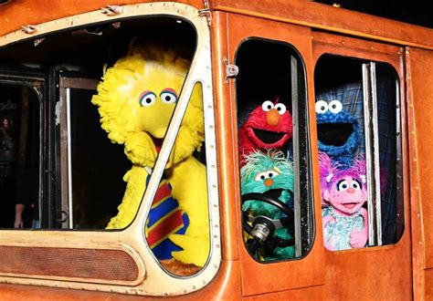 Sesame Street 50th Anniversary Cousins Big Bird And Abelardo Reunite