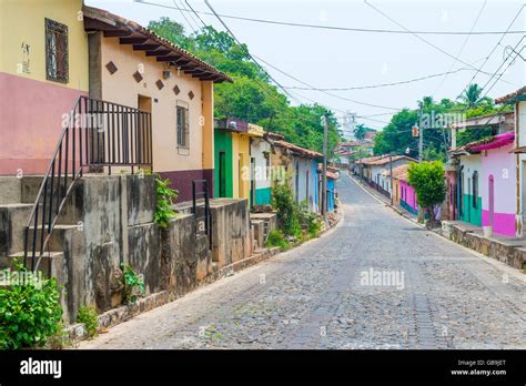 Street View Of Suchitoto El Salvador Stock Photo Alamy