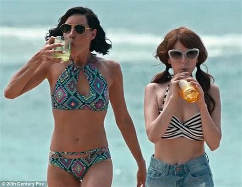 Anna Kendrick And Aubrey Plaza Star In Mike And Dave Need Wedding Dates Trailer Daily Mail Online