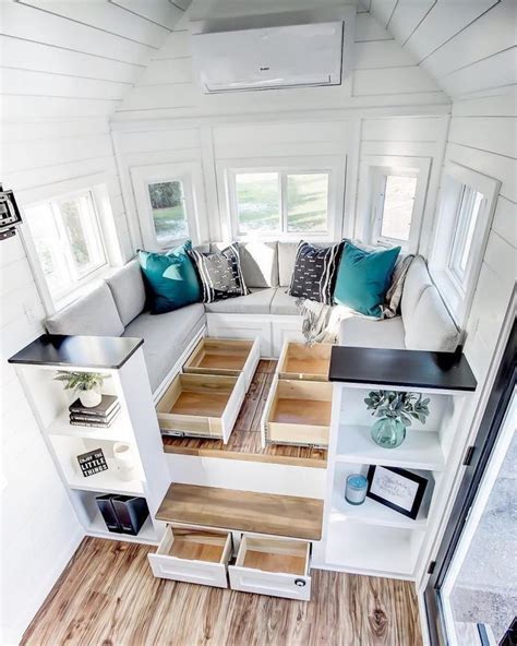 Top 10 The Most Inspiring Rooms Weve Seen This Season Tiny House