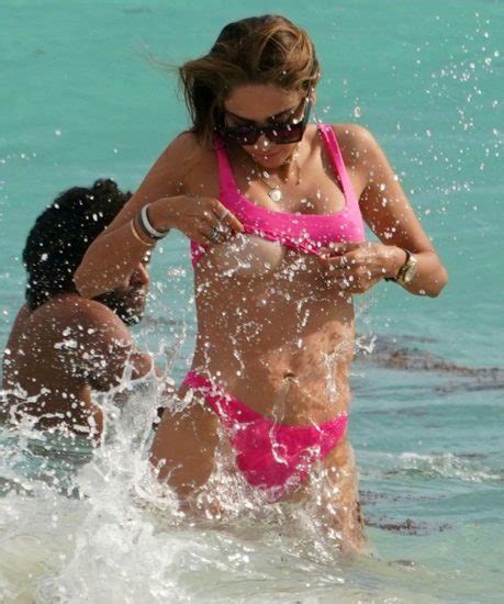 Patricia Contreras Sexy Boobs In Pink Bikini Scandal Planet