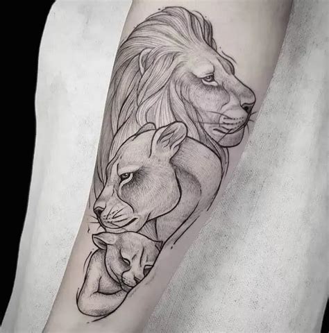 12 Best Lion And Lioness Tattoo Designs Lioness Tattoo Lion And