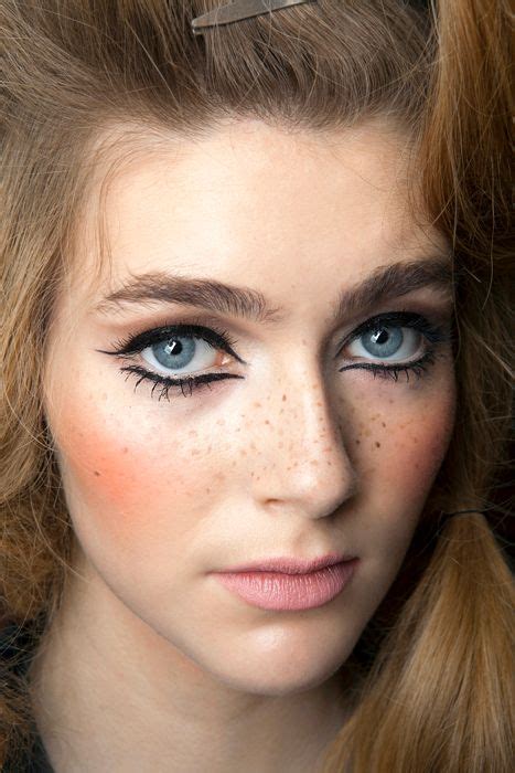 Freckles Story Of The Trend Beauty Backstage Tales Freckles Freckle Face Makeup Inspiration