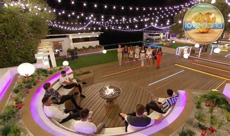 Love Island 2019 Couples Who Are The Couples After Recoupling Tv And Radio Showbiz And Tv