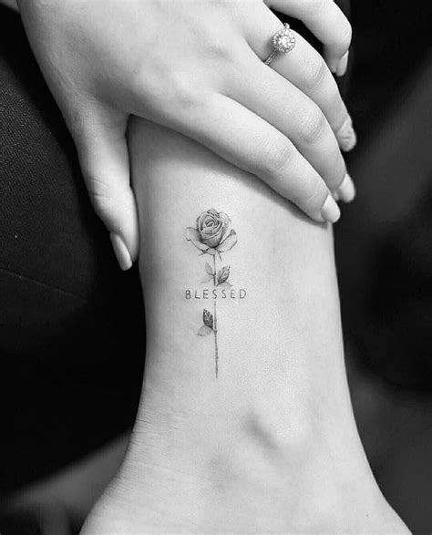 Pin By Reagan Hall On Tatoeages Little Flower Tattoos Tattoos Tiny