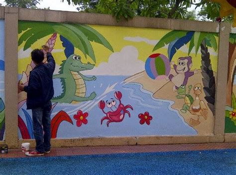 Selain itu, lukisan dinding lebih dari sekadar pelengkap dekorasi dan pemanis interior tapi juga bisa memberi makna tersendiri yang dapat. Contoh Lukisan Mural di Dinding Sekolah TK, Sekolah PAUD ...