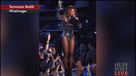 Jay Z And Blue Ivy Join Beyonce On Stage During The Vmas Youtube