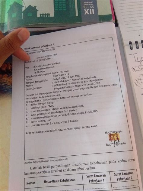 Melalui surat lamaran, pelamar meminta. Bahasa indonesia kegiatan 1 membandingkan unsur kebahasaan ...