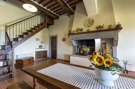 Villa Caterina: villa that sleeps 10 people in 7 bedrooms, located in