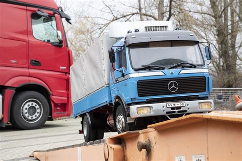 Aufspaltung Von Daimler In Zwei Eigenst Ndige Unternehmen Daimler