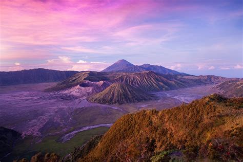 2048x1365 Indonesia Island Java Volcano Bromo Hills Altitude