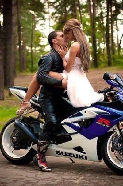 Pin By Tamzin Valentine On Motor Theme Pre Wed Shoot Motorcycle Couple Bike Wedding Biker