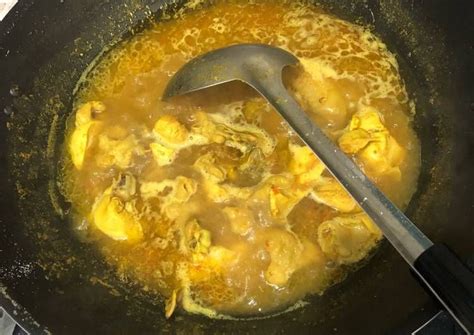 Cara masak lempah kuning ayam bangka by fikoh resep masakan nusantara. Ayam Lempah Kuning Khas Bangka | Resep di 2020 | Resep ...