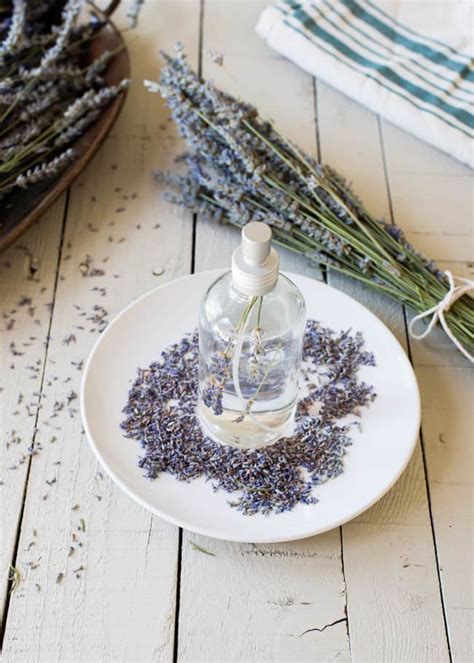 I love making these diy herbal eye pillows out of reclaimed materials. How To Dry Lavender + DIY Lavender Linen Spray | Hello Glow
