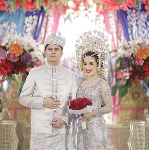 Bak Bangsawan Melayu 11 Pernikahan Artis Adat Sumatera