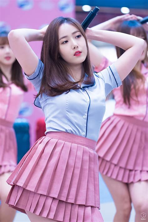 sinb stage outfits dance outfits girl outfits south korean girls korean girl groups asian