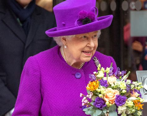 Kraljica Elizabeta Ii Danas Slavi 94 Rođendan Otkazana Tradicionalna