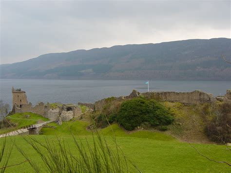 Schottland ist eines der vier länder des vereinigten königreich. Loch Ness - Reiseführer auf Wikivoyage