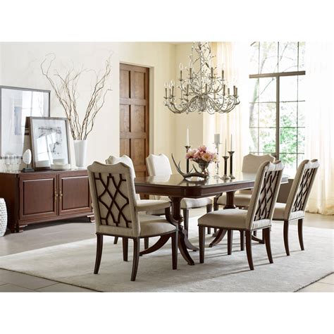 Kincaid Furniture Hadleigh Traditional Double Pedestal Dining Table