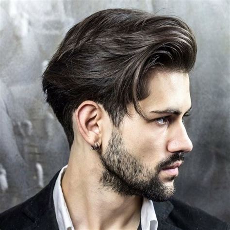 Coupe de cheveux mi long homme et barbe épaisse. Coupe Cheveux Long Homme Tendance en 2020 | Cheveux mi long homme, Coiffure homme, Coiffure ...