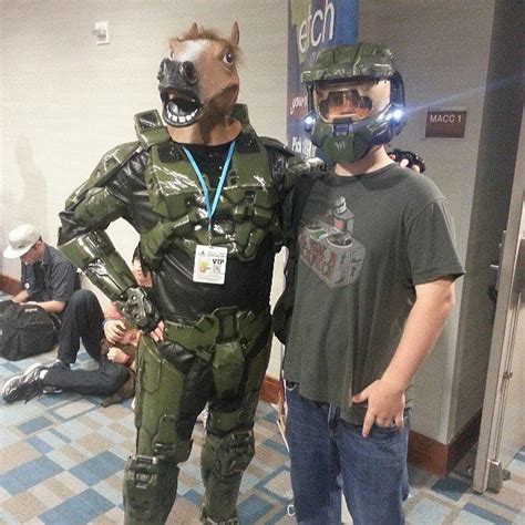 Master Chief Takes Off His Helmet Halo