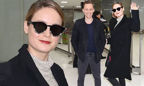 Tom Hiddleston And Brie Larson Fly Into Japanese Airport Daily Mail