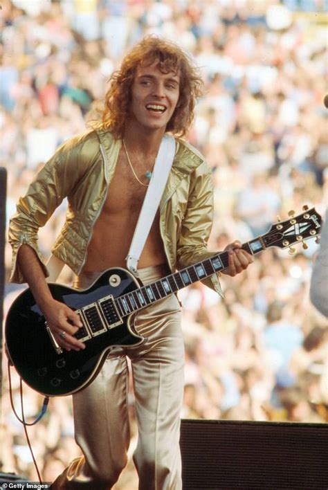 Peter Frampton Reveals Hes Suffering From A Muscular Disease And His