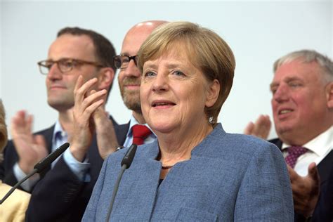 Tysk Regering Knager I Fugerne Merkel Maner Til Sammenhold Document