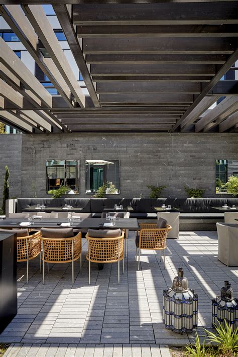 A vibrant hub for hotel guests and locals alike. Roomers Baden-Baden - Gekko Group