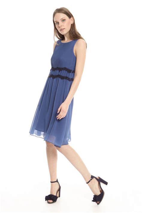 Abiti e salopette calzature camicie e tops. Abito fluido in georgette, bluette - Diffusione Tessile ...