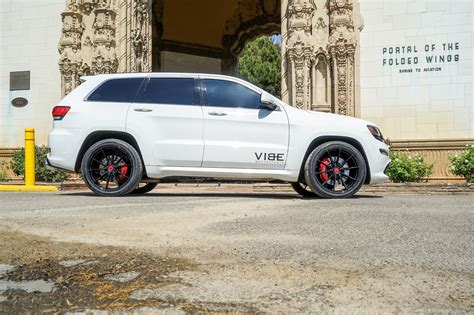 Techy And Fresh Grand Cherokee Looking Mean With Contrasting Black