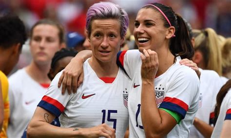us women s and men s teams agree historic deal to share world cup prize money usa women s