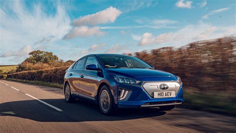 Hyundai Ioniq Electric Review 2022 Drivingelectric