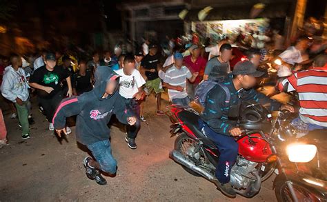 Baile Funk Na Zona Norte De Sp 09042019 Cotidiano Fotografia Folha De Spaulo