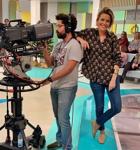 Leonor poeiras tem um novo visual. Leonor Poeiras dispensada da TVI ao fim de 17 anos: «Estou ...