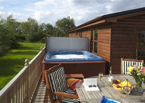 The stylish lodges are designed and finished to the very highest standard and offer all the comforts of home. Hot Tubs: Log Cabins With Hot Tubs Yorkshire