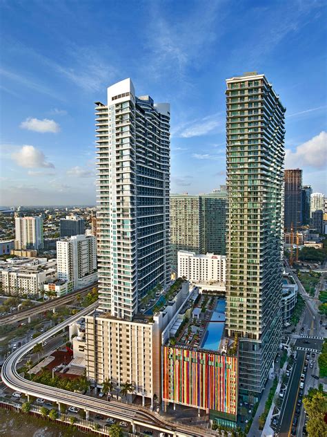 Hotel Sls Brickell En Miami Arquitectura Hotel Arquitectonico