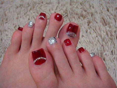diseños para uñas de los pies color rojo atractivo diseño de uñas