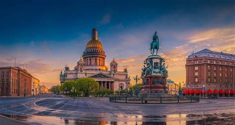 Saint petersburg, the second largest city in russia, is located on the banks of the neva river at the head of the gulf of finland of the baltic sea. TOP 15 Sehenswürdigkeiten in Sankt Petersburg | Visit ...