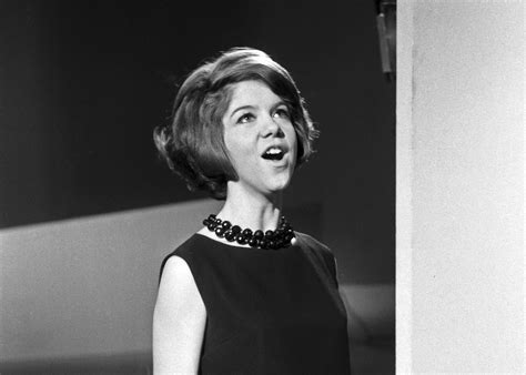 'Queen of the House' Singer Jody Miller Dies At Age 80 - Bloomberg