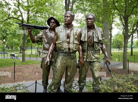 Washington Dc Vietnam Statue Three Soldiers Id