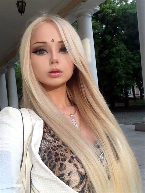 Valeria Lukyanova Human Barbie No Makeup