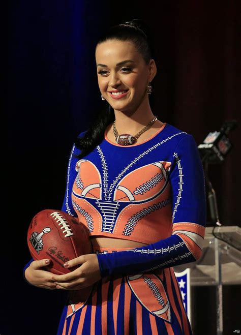Katy Perry Super Bowl Katy Perrys Super Bowl Outfit Isnt Subtle At All And By The Super