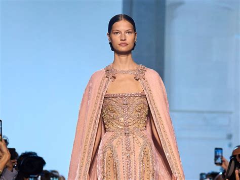 Défilé Elie Saab Haute Couture Automne Hiver 2023 2024 Paris Elle