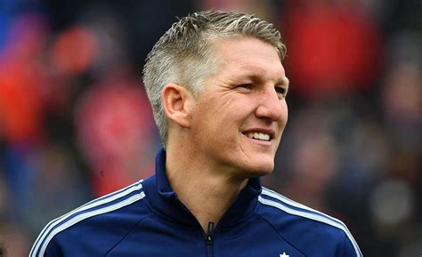 Actor | camera and electrical department. Bastian Schweinsteiger annonce sa retraite